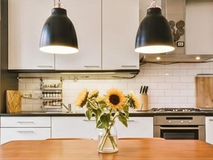 ¿Qué electrodomésticos son imprescindibles en una cocina moderna?